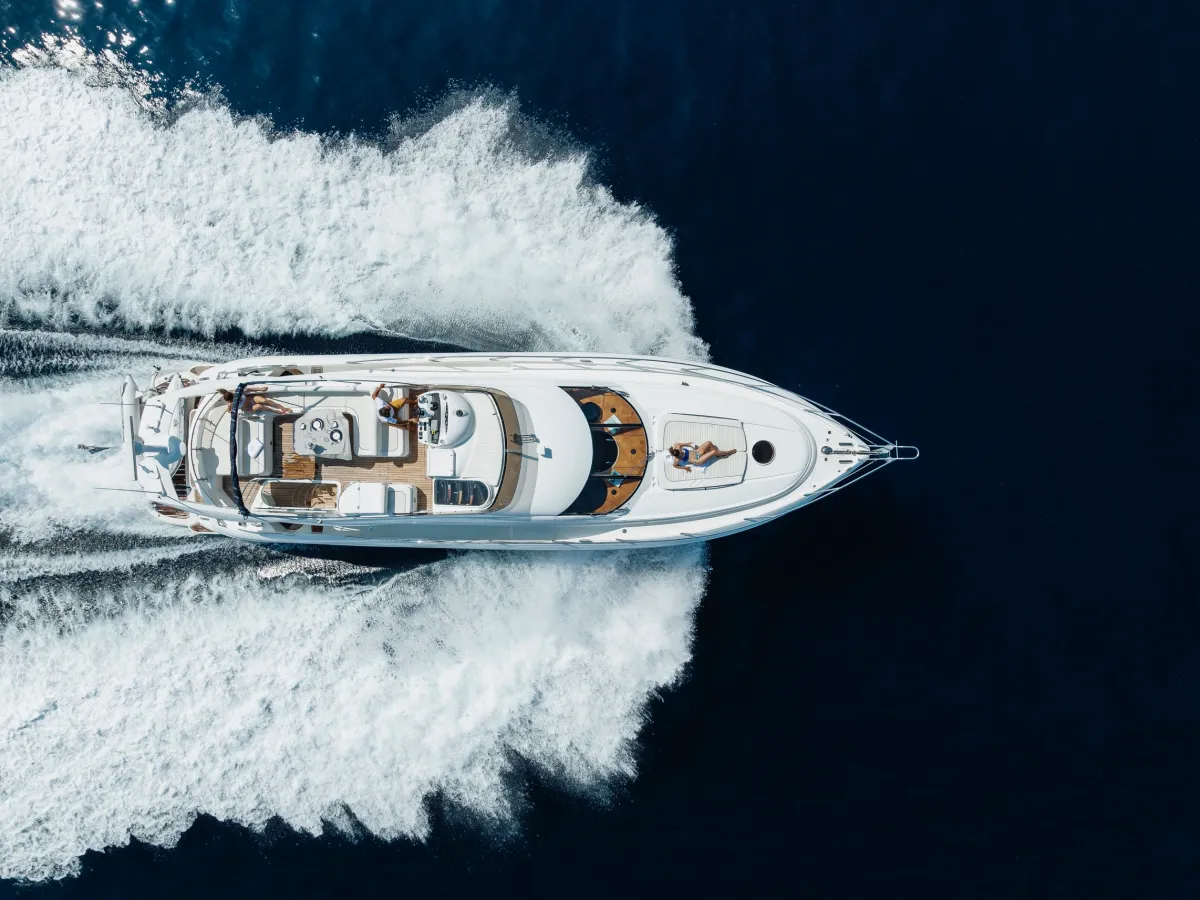 Verbundwerkstoff Motorboot Sunseeker Manhattan 56