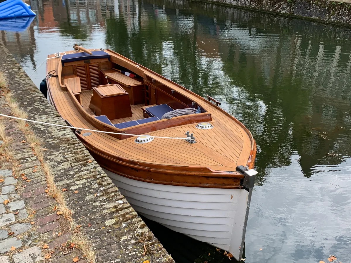 Wood Sloop Spiegelsloep 720