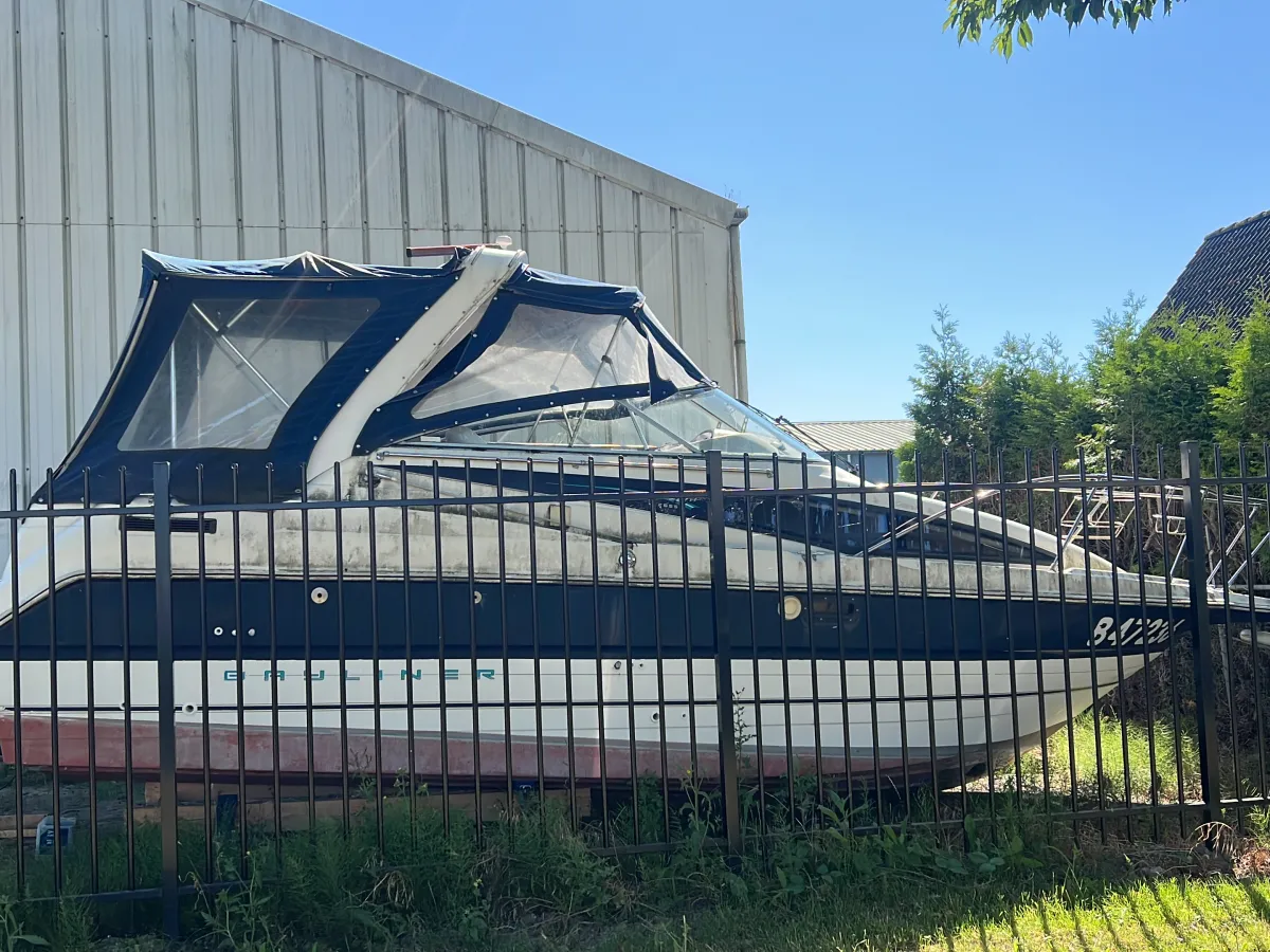 Polyester Budgetboot Bayliner 2655