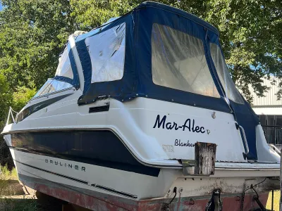 Polyester Budgetboot Bayliner 2655 Foto 13