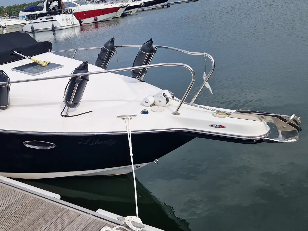 Polyester Motorboat Starcraft 2650 Express