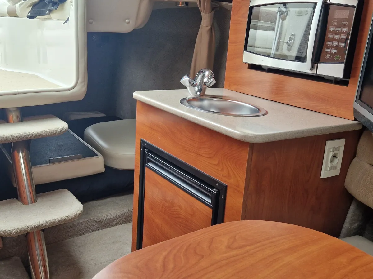 Polyester Motorboat Starcraft 2650 Express