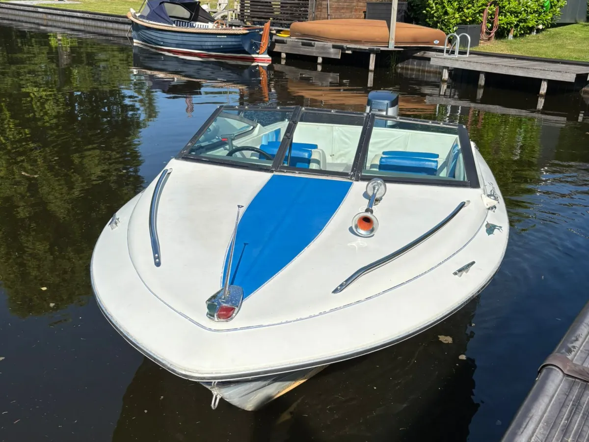 Polyester Speedboat SportCraft 150 CB