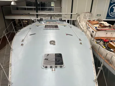 Polyester Sailboat Oyster One Off Photo 12