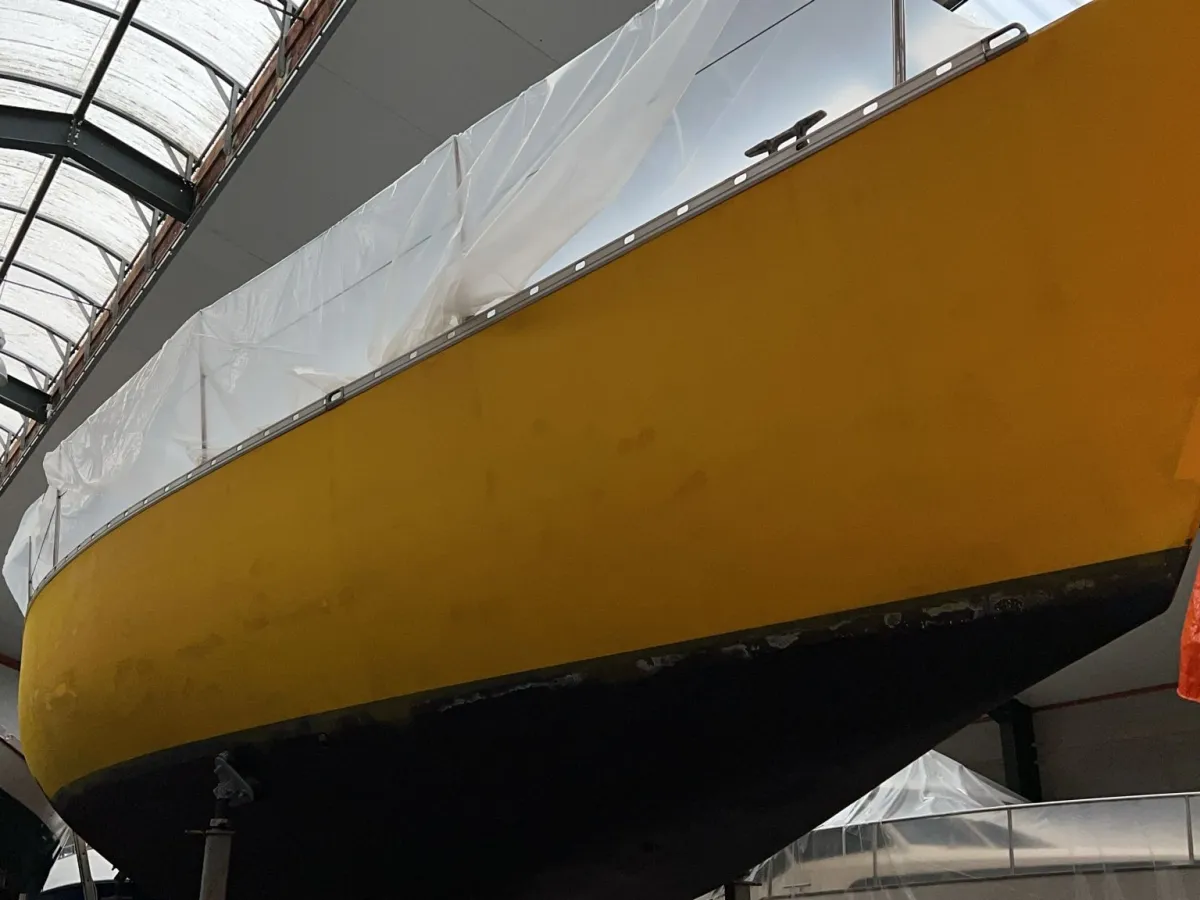 Polyester Sailboat Oyster One Off