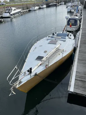 Polyester Sailboat Oyster One Off Photo 20