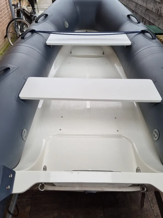 Polyester RIB Brig F300