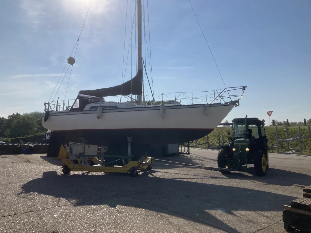 Polyester Sailboat Victoire 933