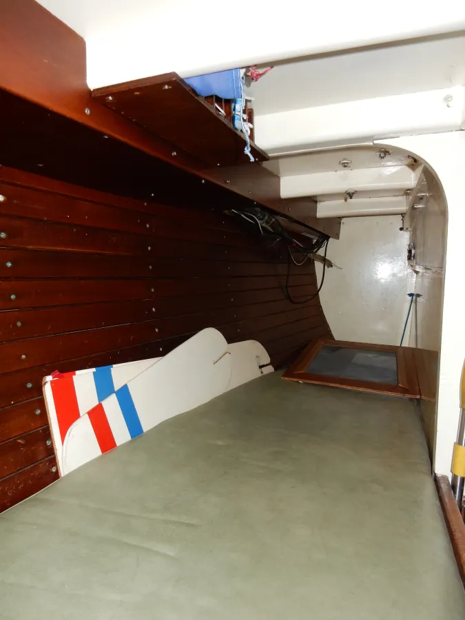 Polyester Voilier Frans Maas Hawk 42