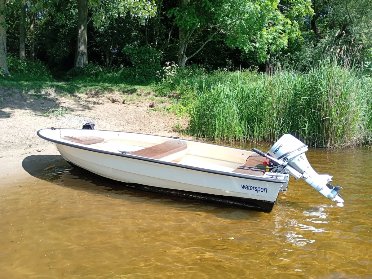 Polyester Bateau à moteur Verano 410