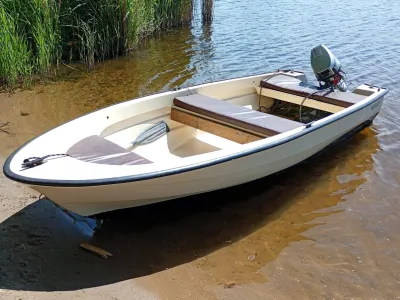 Polyester Bateau à moteur Verano 410 Photo 1