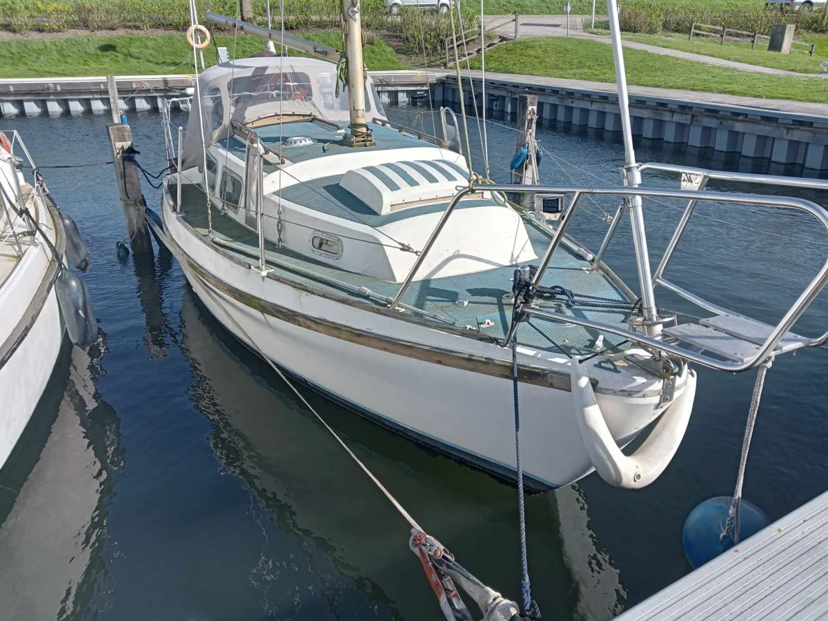 Polyester Sailboat Seamaster 700