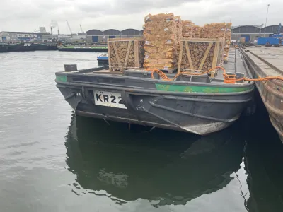 Staal Werkboot Dekschuit KR22 Foto 2