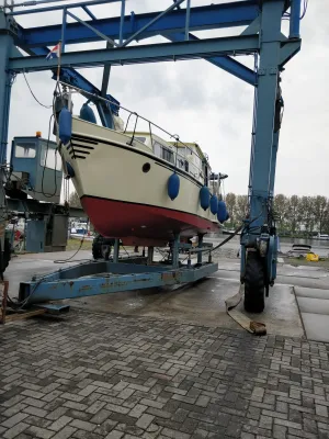 Staal Motorboot Merwede kruiser 1000 Foto 11