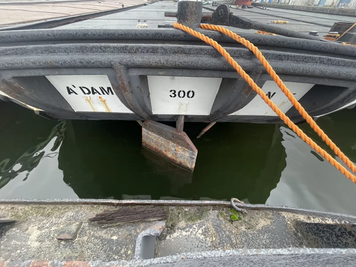 Staal Werkboot Dekschuit 300