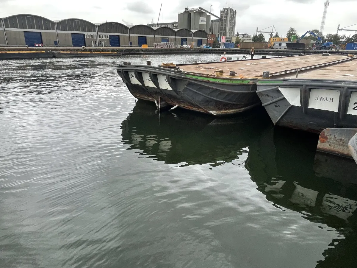 Staal Werkboot Dekschuit 600