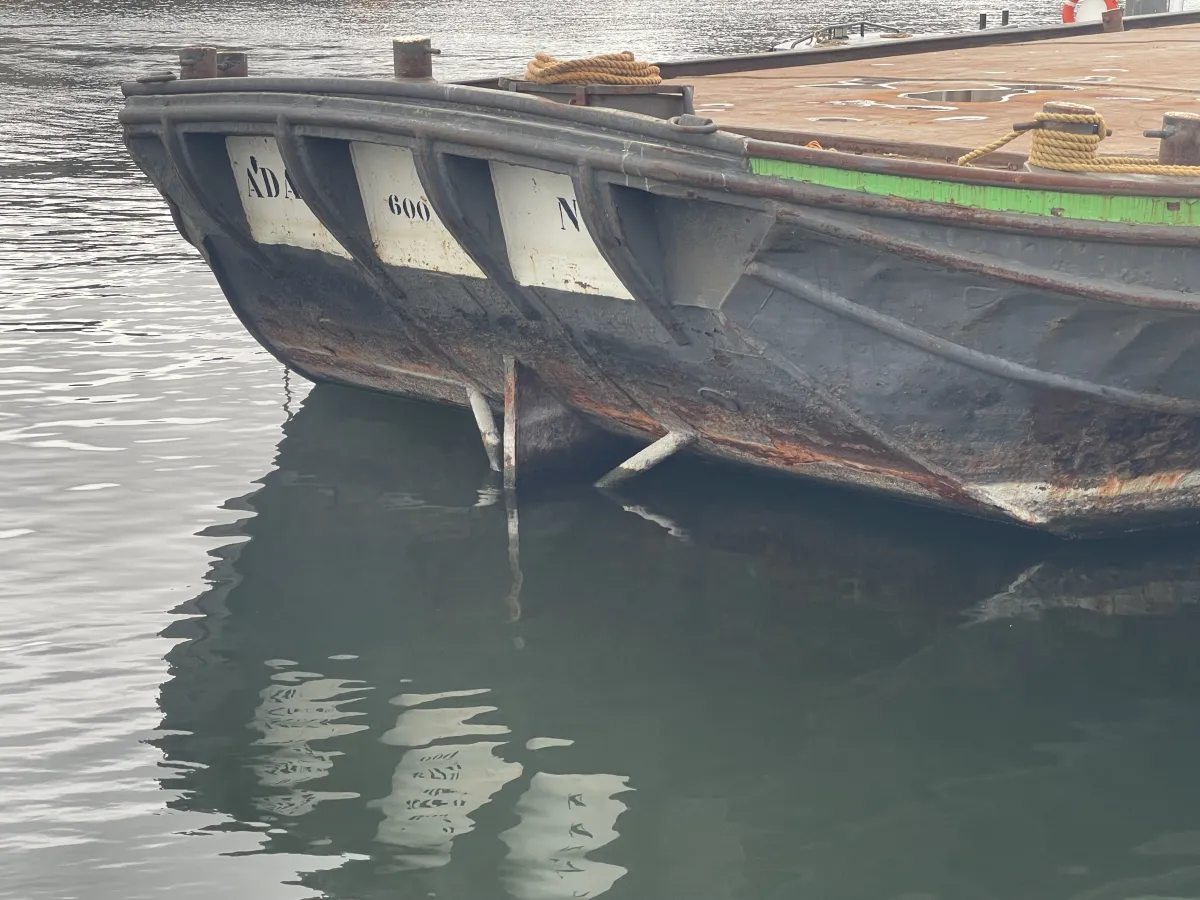 Staal Werkboot Dekschuit 600