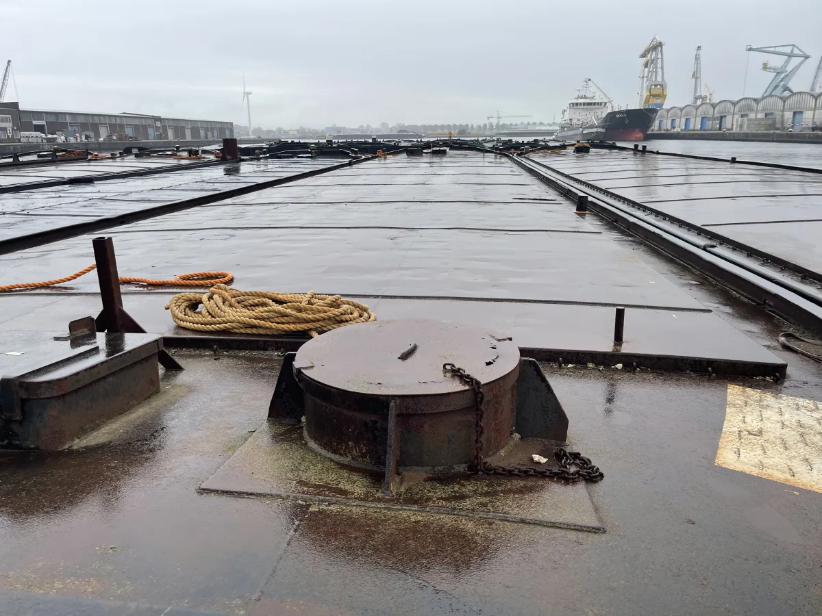 Staal Werkboot Dekschuit 2600