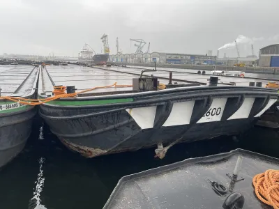 Staal Werkboot Dekschuit 2600 Foto 5