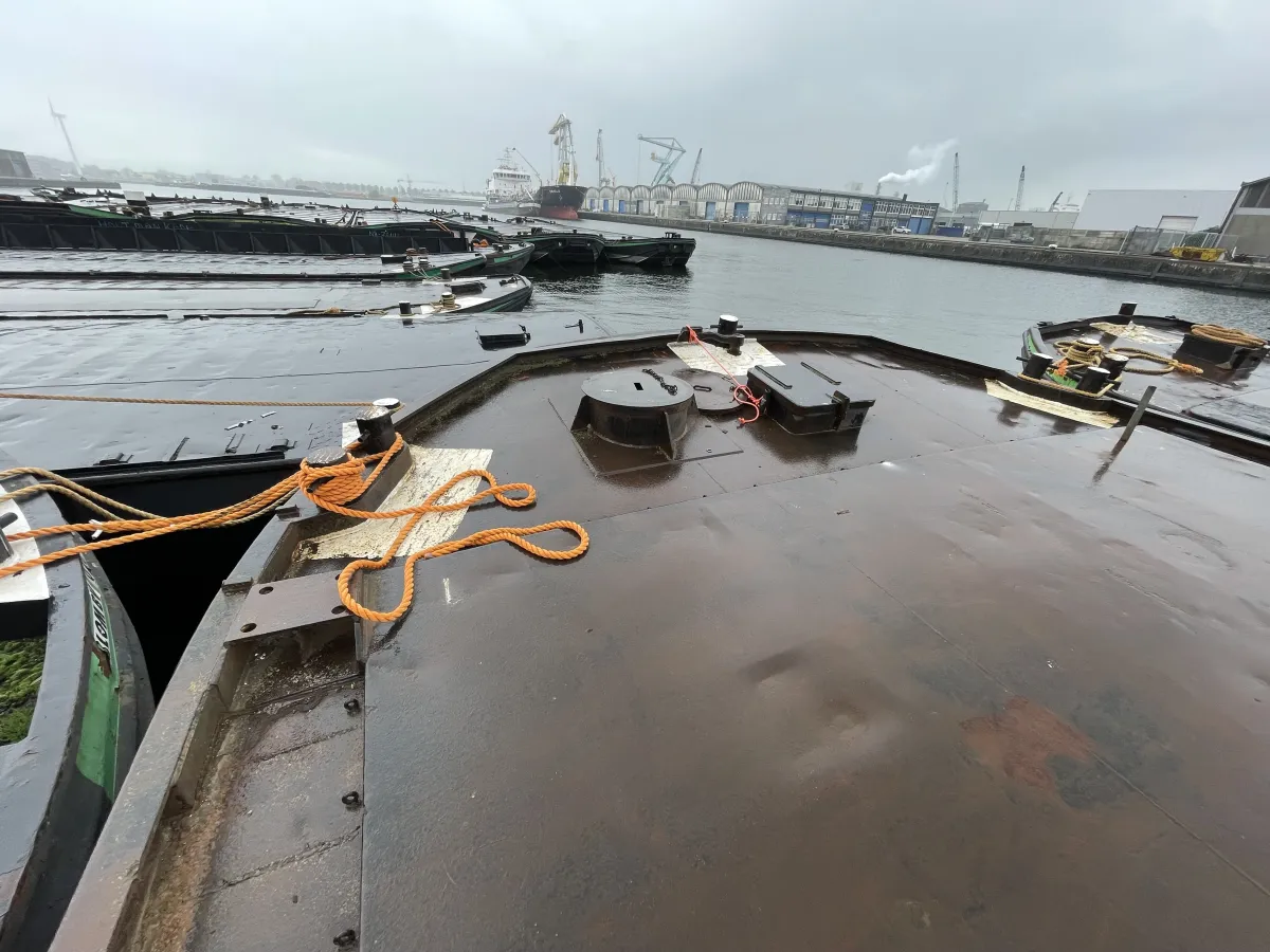 Staal Werkboot Dekschuit 2600