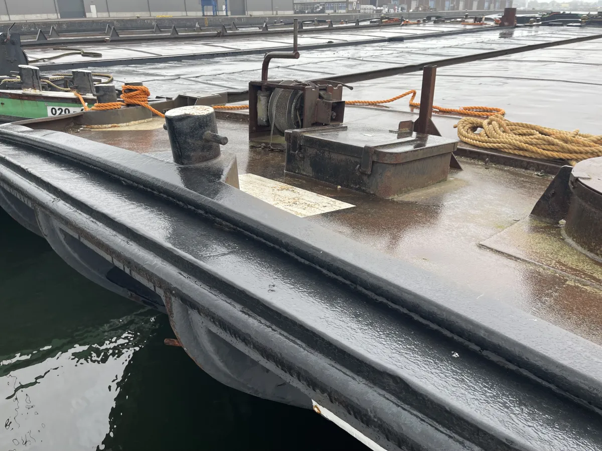 Staal Werkboot Dekschuit 2600