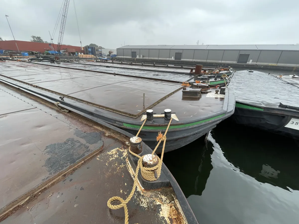 Staal Werkboot Dekschuit 2600
