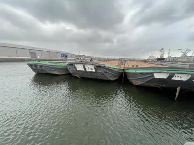 Staal Werkboot Dekschuit 2300 Foto 4