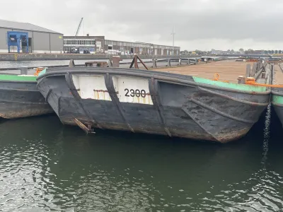 Staal Werkboot Dekschuit 2300 Foto 6