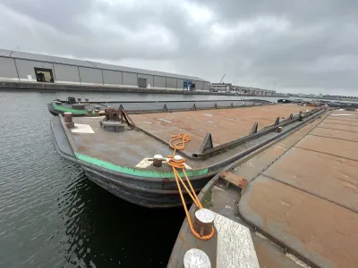 Staal Werkboot Dekschuit 2300 Foto 9