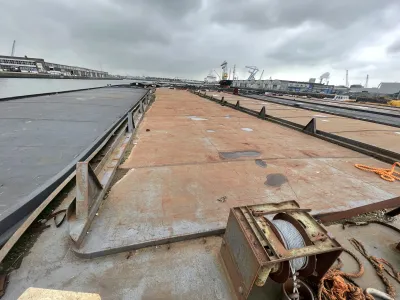 Staal Werkboot Dekschuit 2300 Foto 12