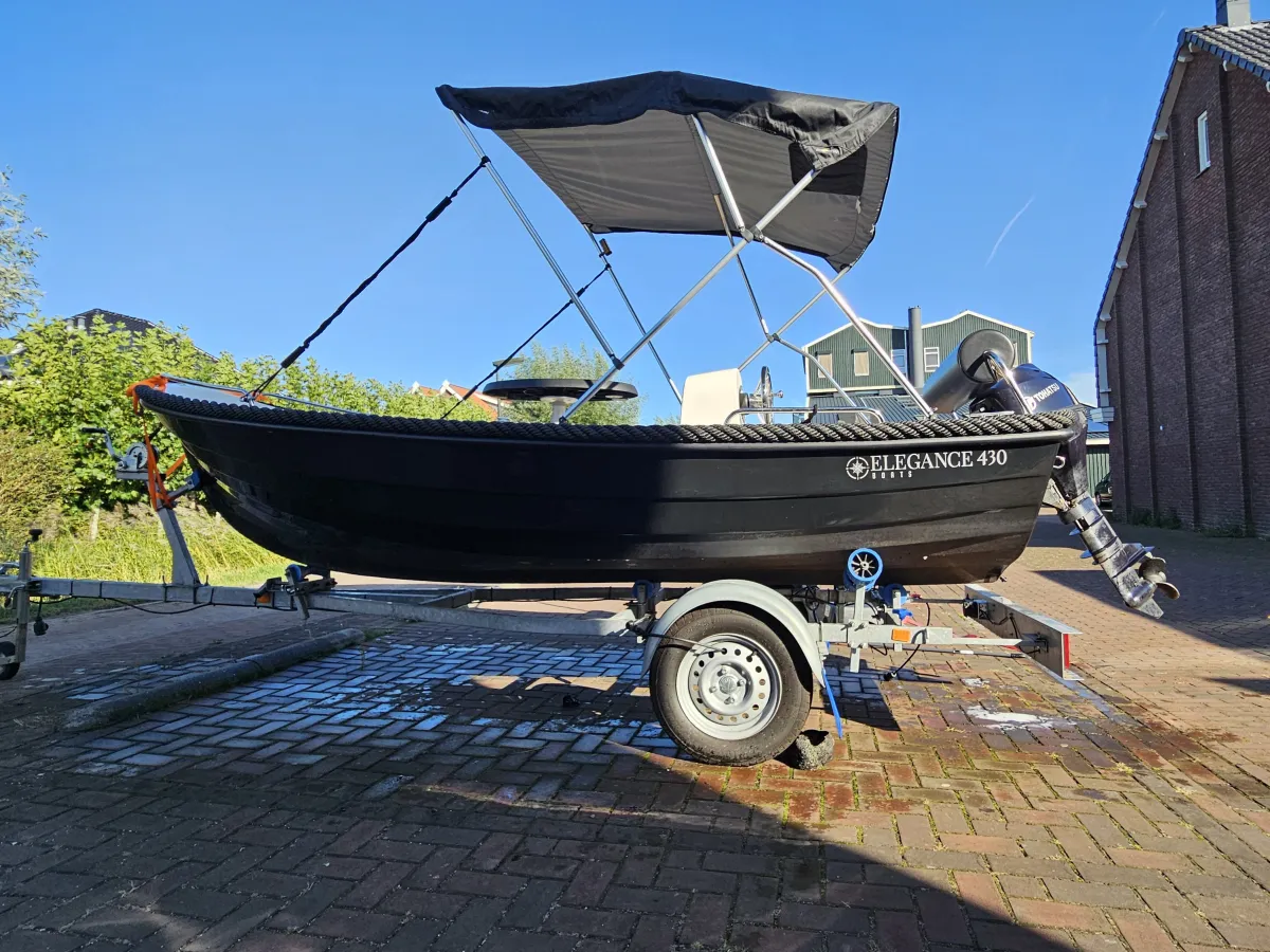 Polyester Sloep Elegance 430