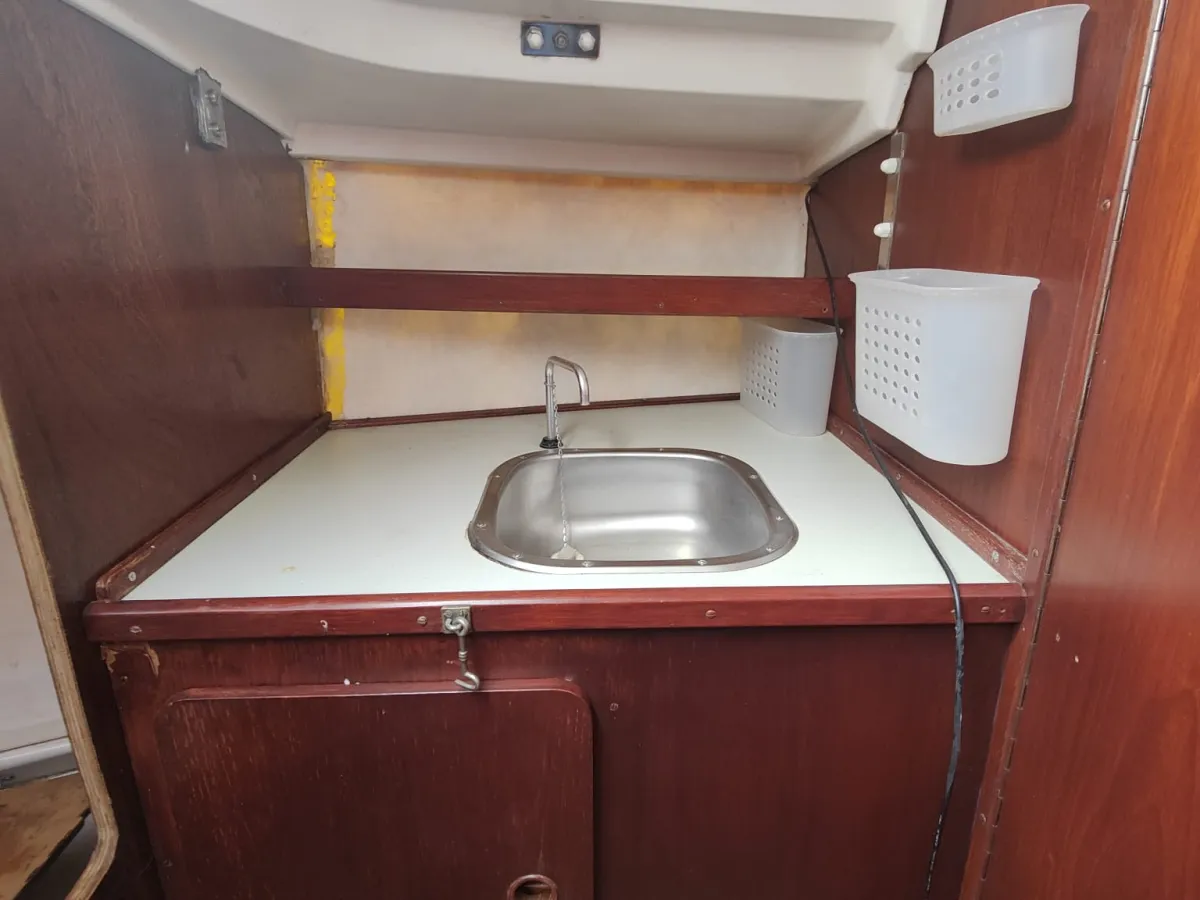 Polyester Zeilboot Sturgeon 28