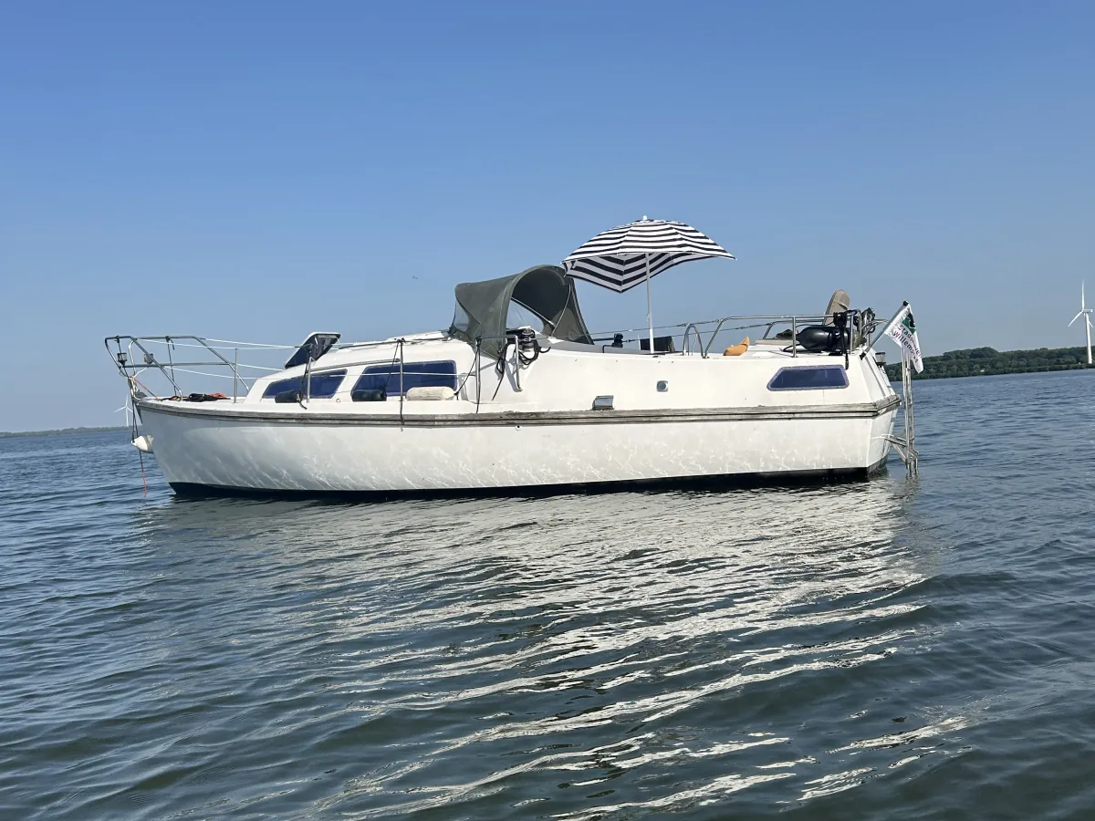 Polyester Zeilboot Compromis 850 AK Ohana
