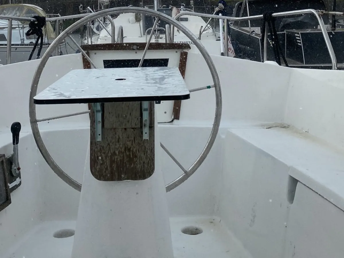 Polyester Zeilboot Compromis 850 AK Ohana