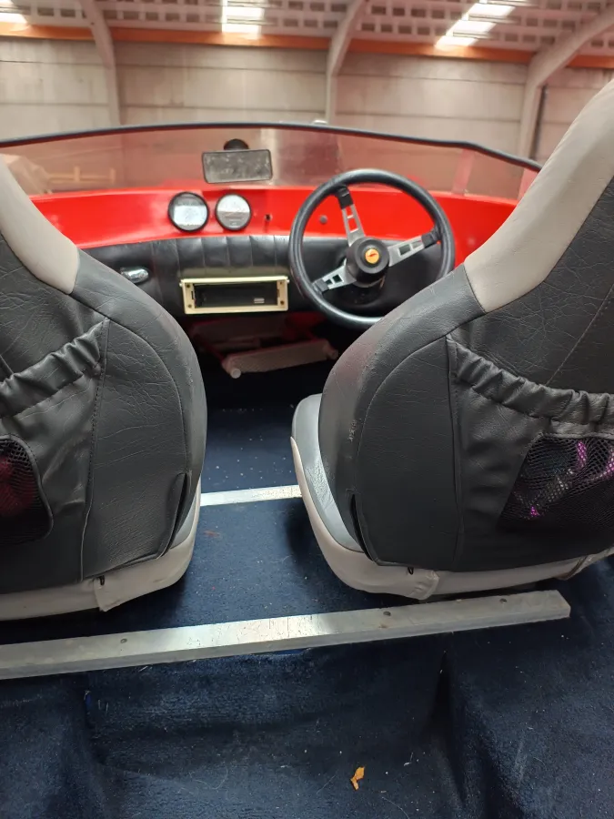 Polyester Speedboat Callista Run