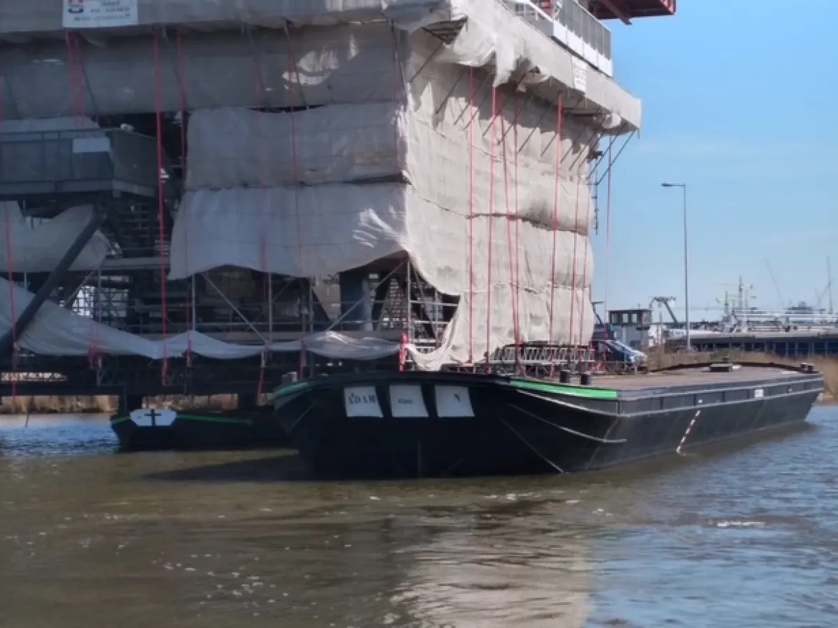 Staal Werkboot Dekschuit 600