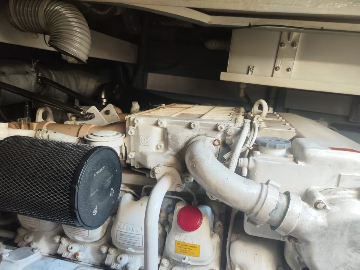 Verbundwerkstoff Motorboot Sunseeker Manhattan 56