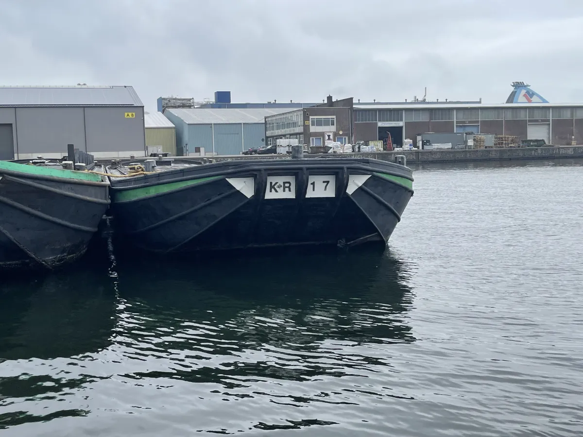 Staal Werkboot Dekschuit KR17