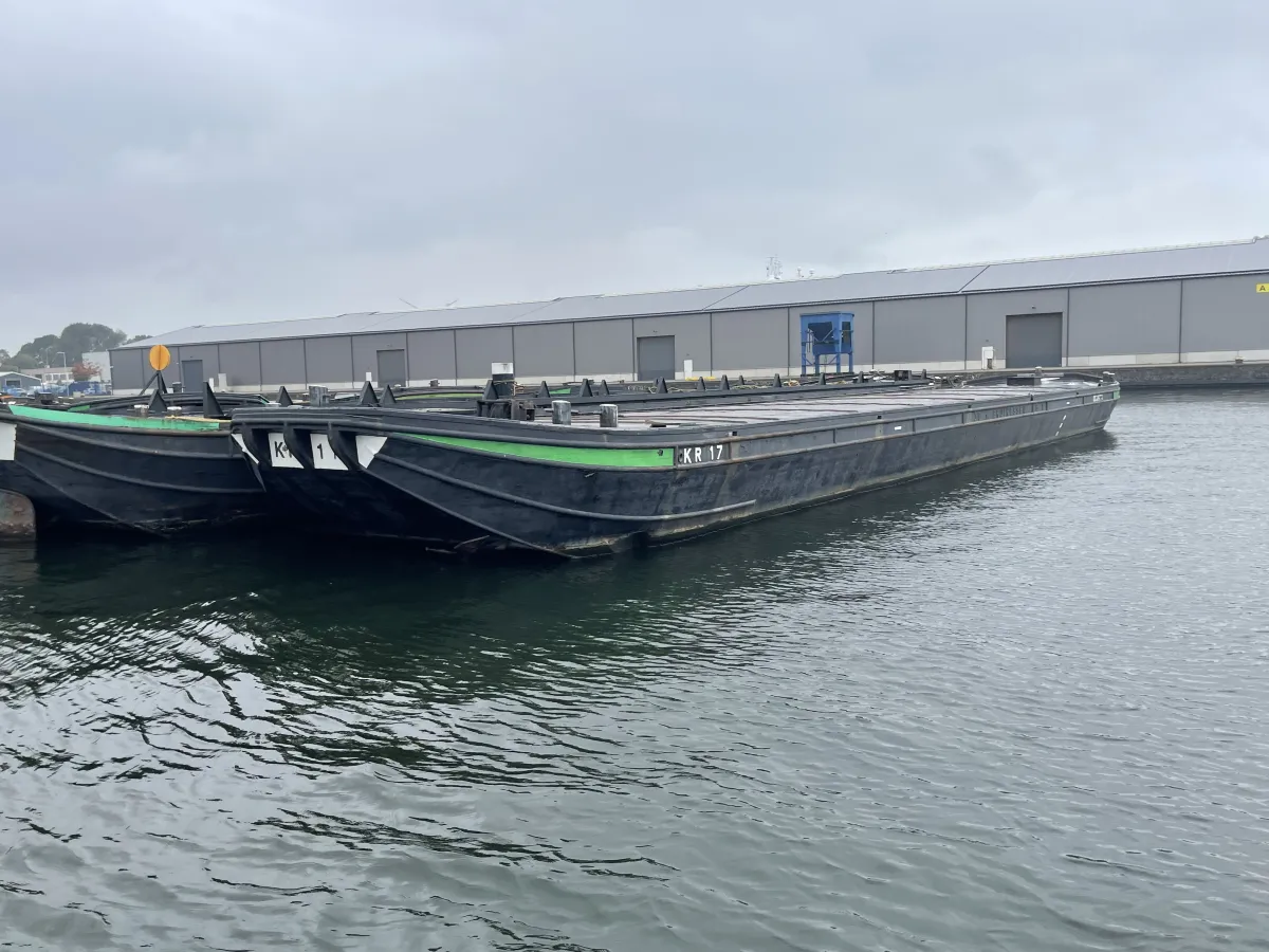 Staal Werkboot Dekschuit KR17