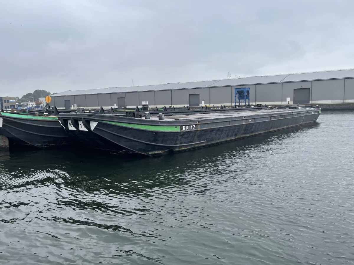 Staal Werkboot Dekschuit KR17