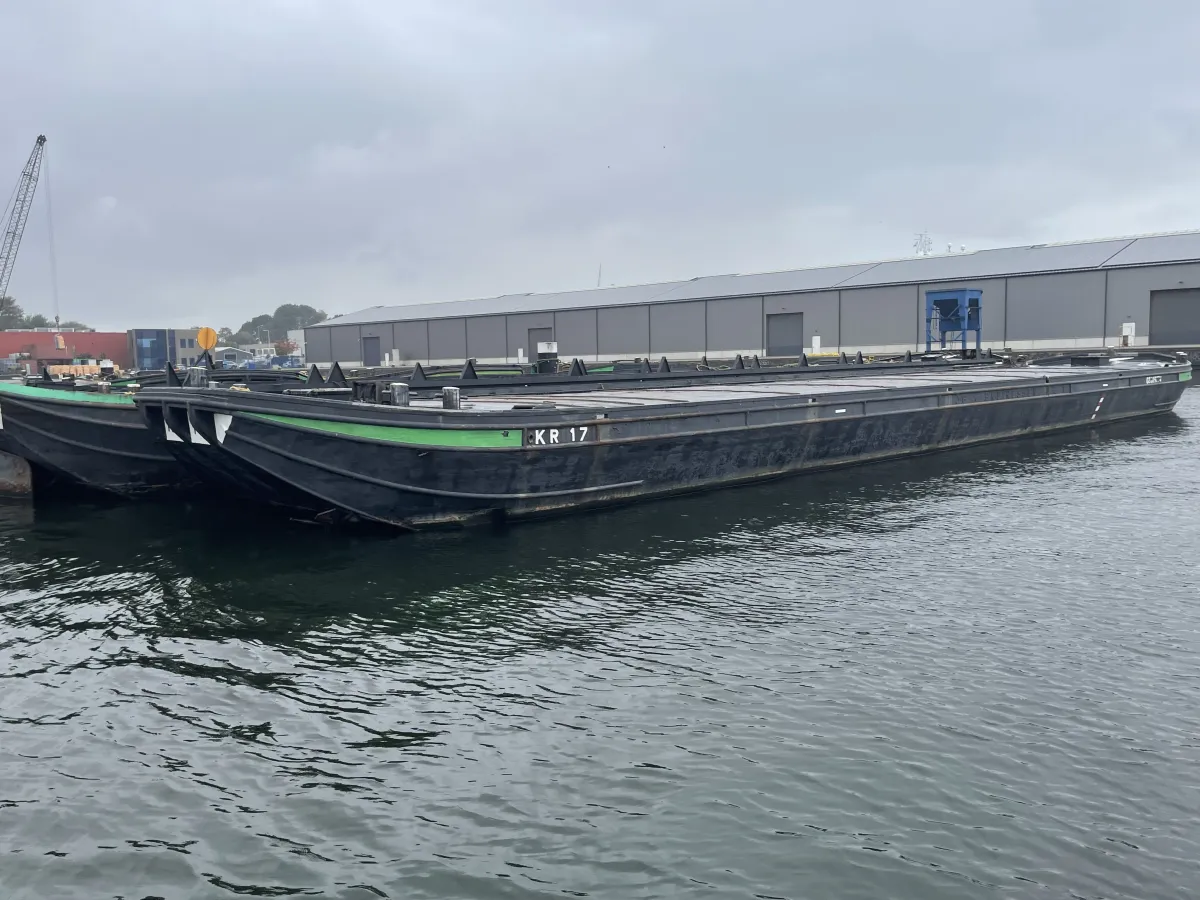Staal Werkboot Dekschuit KR17