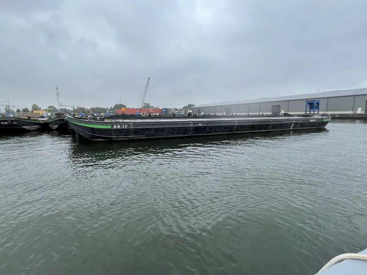 Staal Werkboot Dekschuit KR17