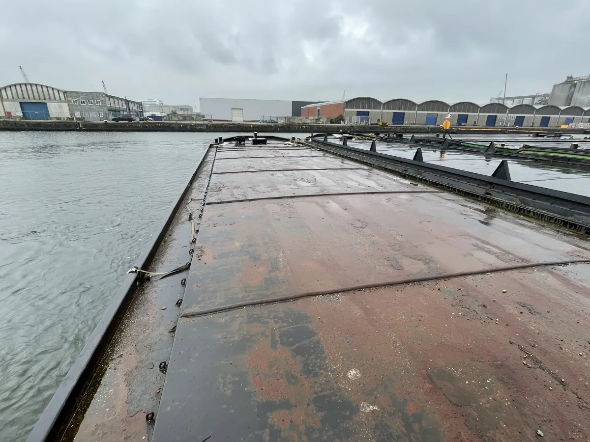 Staal Werkboot Dekschuit KR17