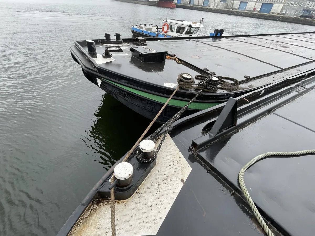 Staal Werkboot Dekschuit KR17