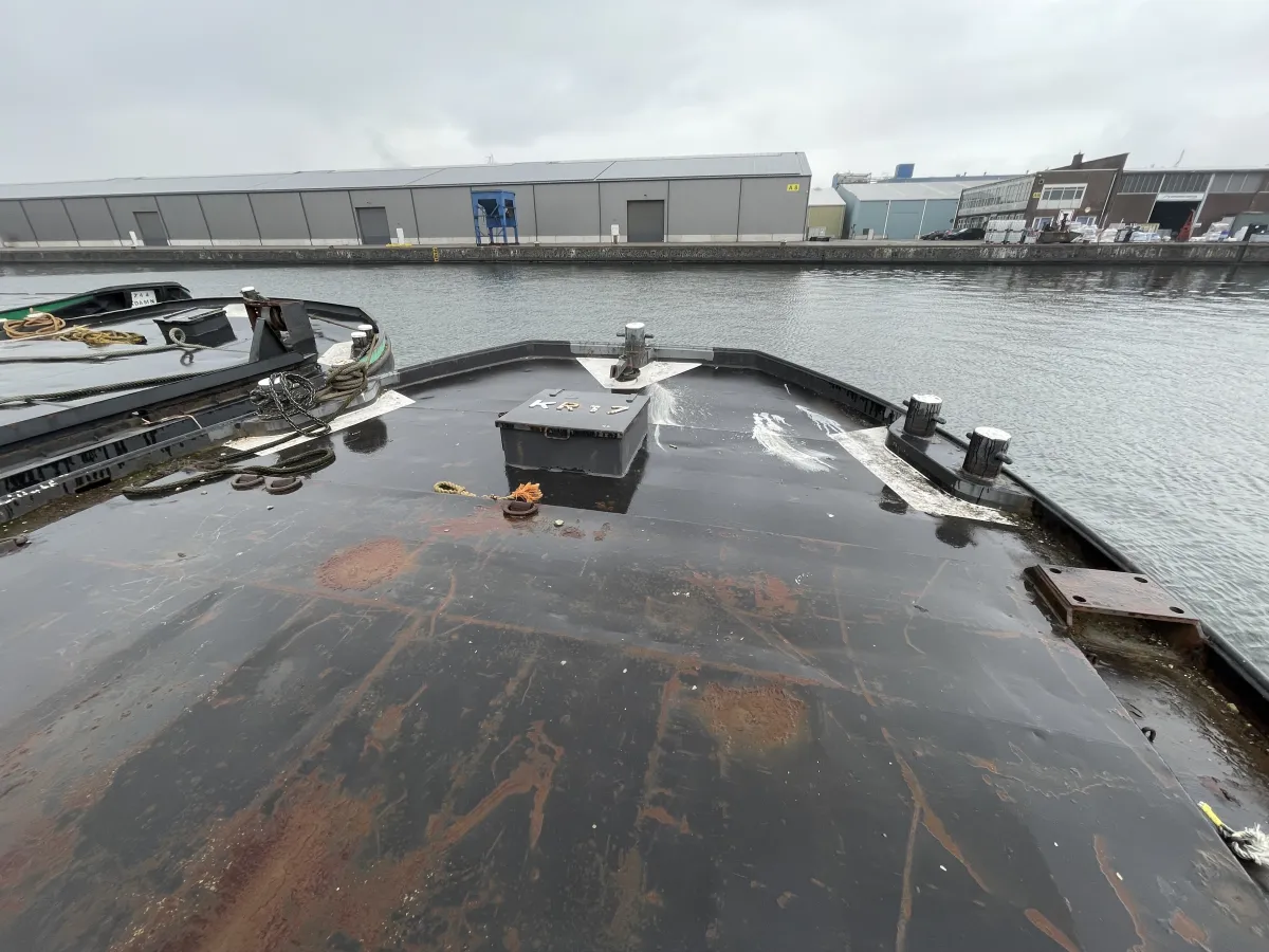 Staal Werkboot Dekschuit KR17