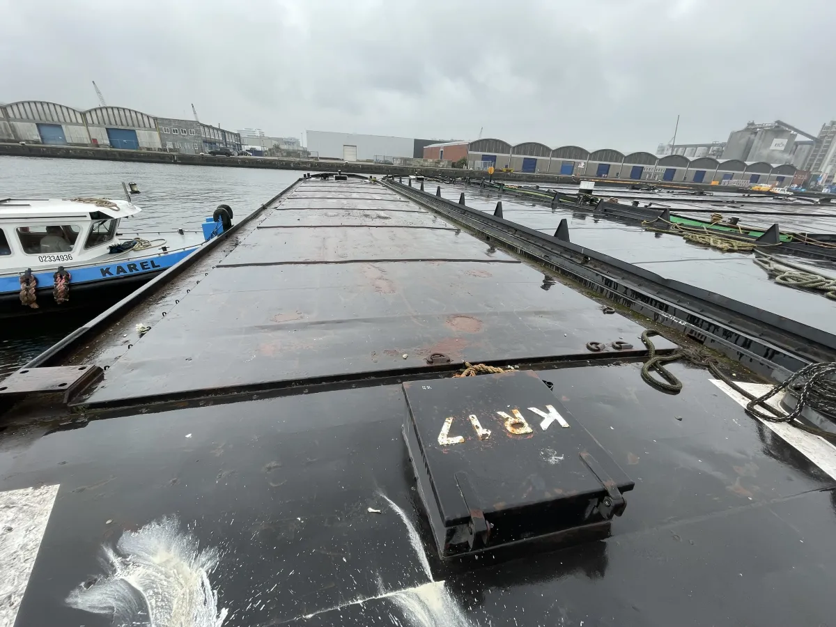 Staal Werkboot Dekschuit KR17