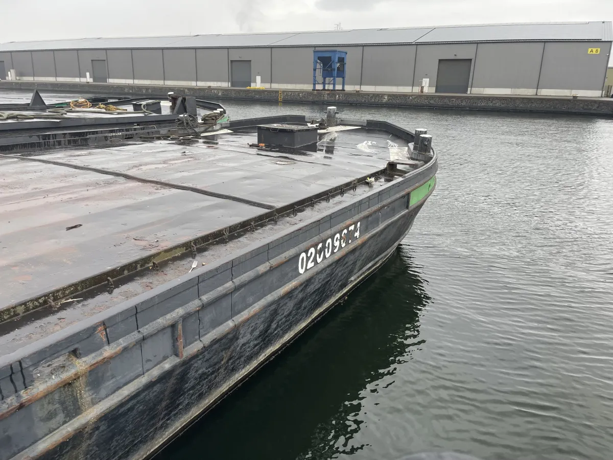 Staal Werkboot Dekschuit KR17