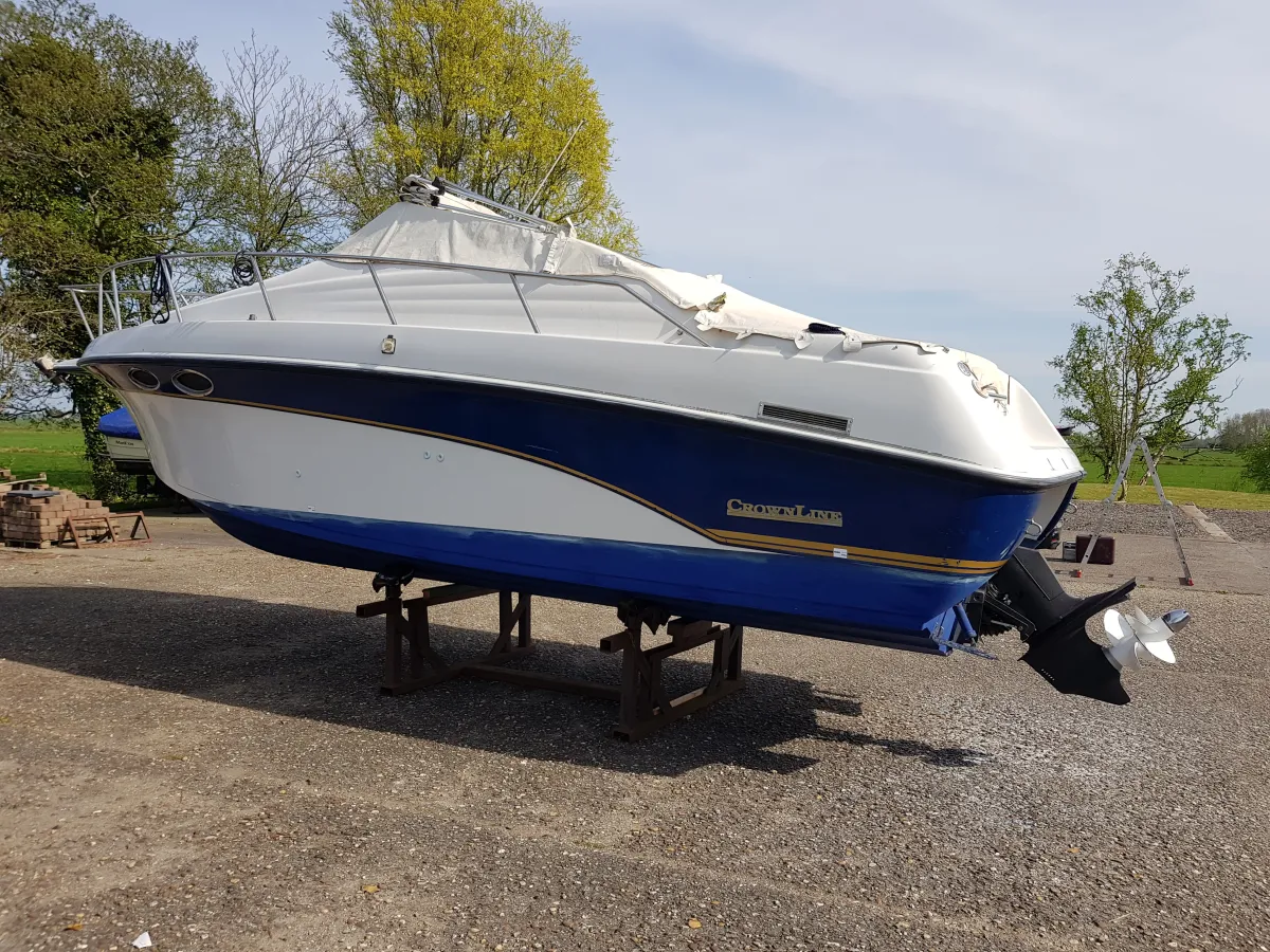 Polyester Speedboot Crownline 250 CR
