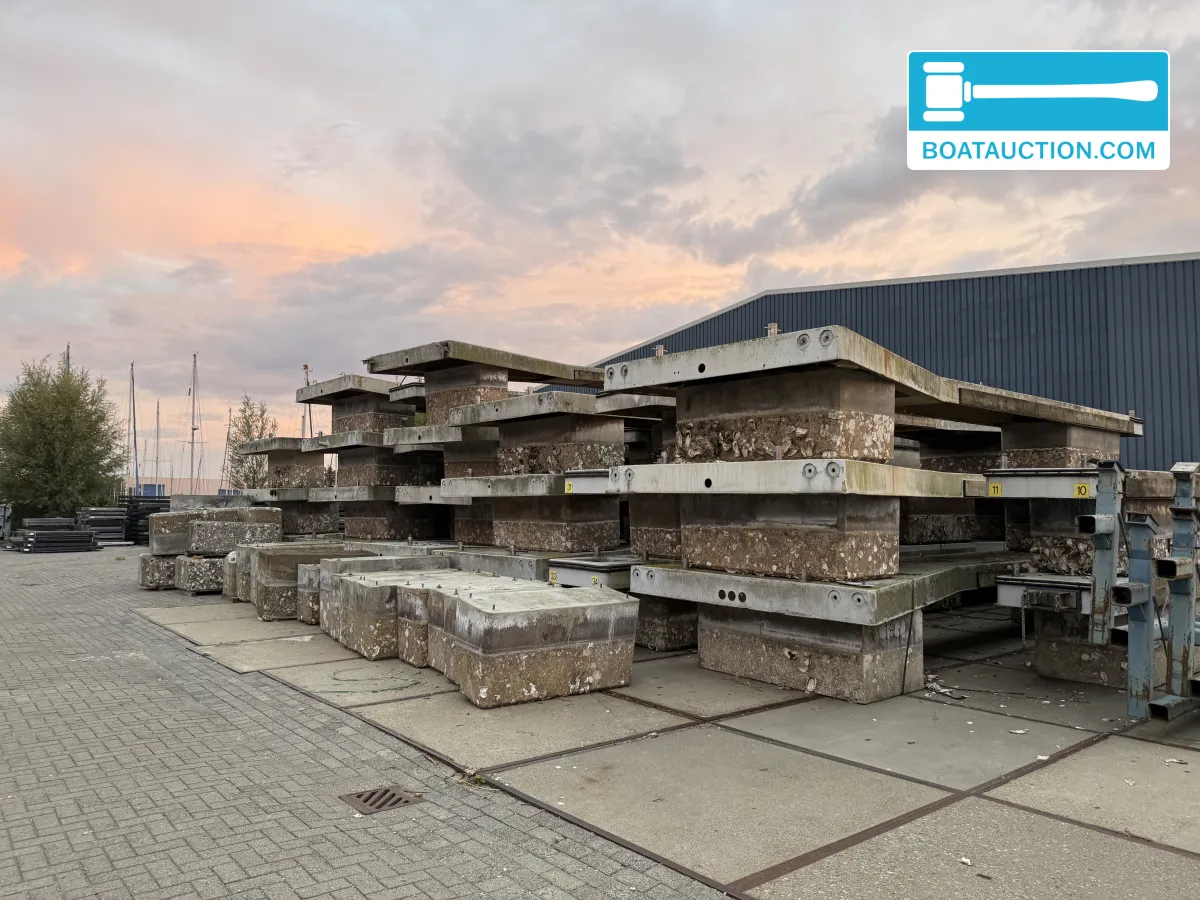 Thumbnail - Inter Boat Marinas partij drijfsteigers