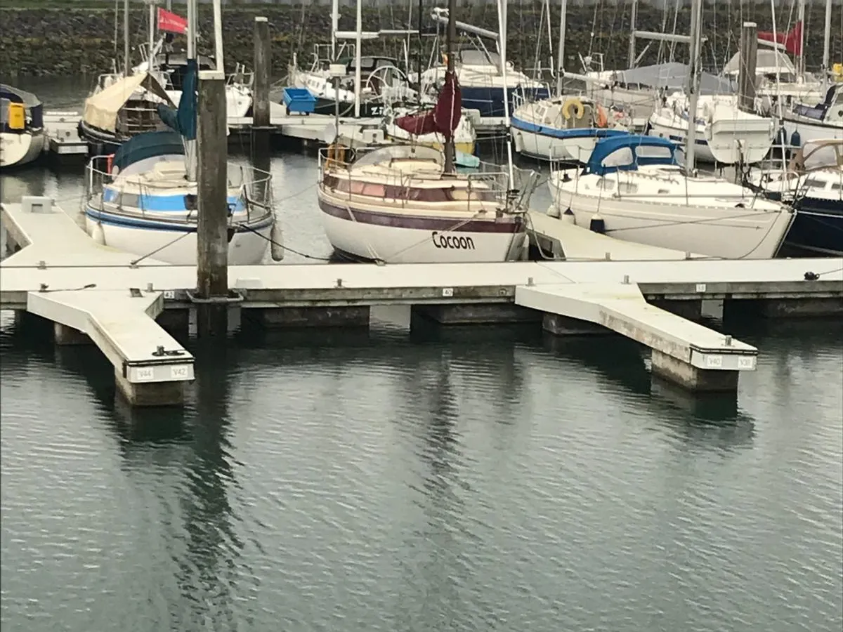  articles Inter Boat Marinas partij drijfsteigers